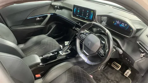 PEUGEOT 2008 100kW GT Premium 50kWh Auto