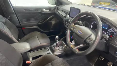 FORD FOCUS 1.0 EcoBoost 125 ST-Line Nav