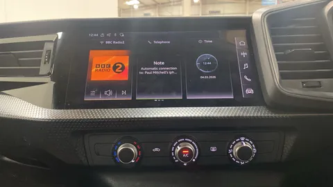 AUDI A1 30 TFSI 110 Technik S Tronic