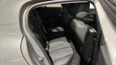 PEUGEOT 208 1.2 PureTech 100 Allure