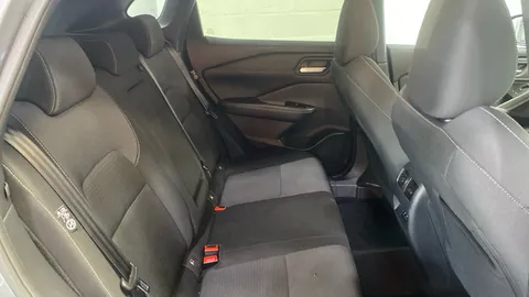 NISSAN QASHQAI 1.3 DiG-T MH N-Connecta