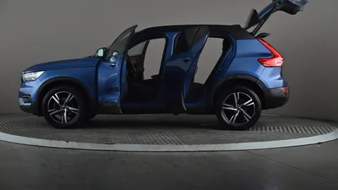 VOLVO XC40 1.5 T3 [163] R DESIGN