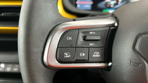 JEEP AVENGER 115kW First Edition 54kWh Auto