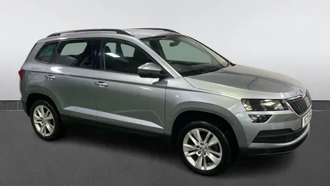 SKODA KAROQ 1.5 TSI SE Technology DSG