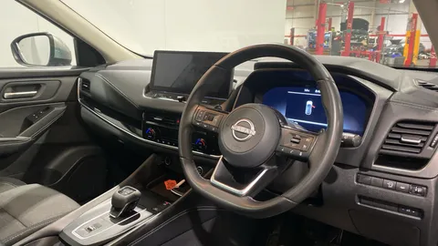 NISSAN QASHQAI 1.3 DiG-T MH 158 N-Connecta Xtronic