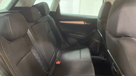 SKODA KAROQ 1.5 TSI SE Technology DSG