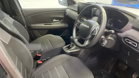 Dacia Jogger 1.6 HEV Expression Auto [7 Seats]