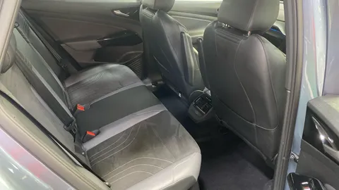 VOLKSWAGEN ID.4 109kW Life Pure 52kWh Auto [110kW Ch]