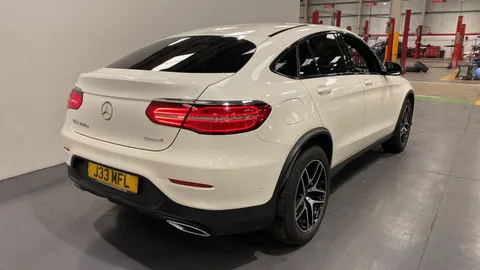 MERCEDES-BENZ GLC COUPE GLC 220d 4Matic AMG Line 9G-Tronic