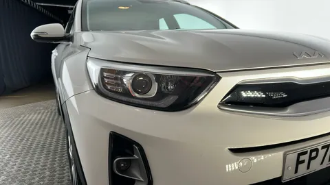 KIA STONIC 1.0T GDi 99 2