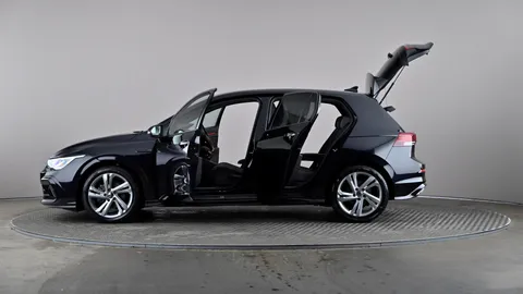 VOLKSWAGEN GOLF 1.5 TSI R-Line