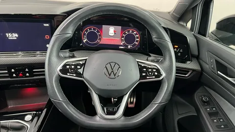 VOLKSWAGEN GOLF 1.5 TSI R-Line