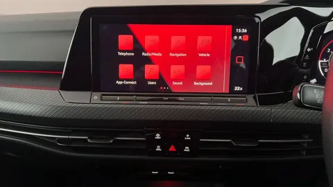 VOLKSWAGEN GOLF 1.5 TSI R-Line