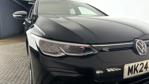 VOLKSWAGEN GOLF 1.5 TSI R-Line