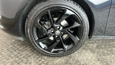 VAUXHALL ADAM 1.2i Energised