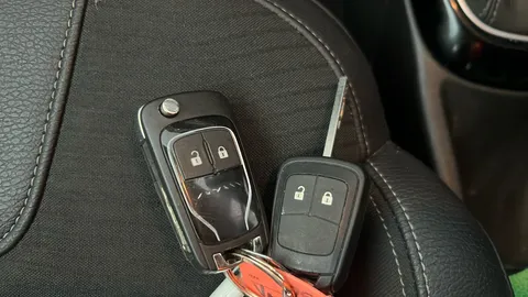 VAUXHALL ADAM 1.2i Energised