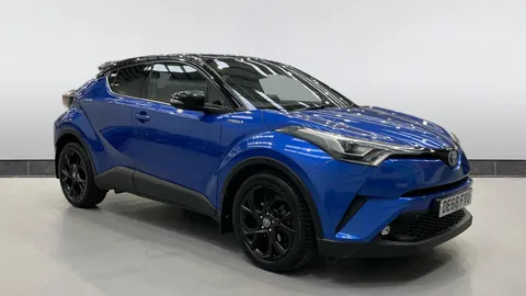 TOYOTA C-HR 1.8 Hybrid Dynamic CVT