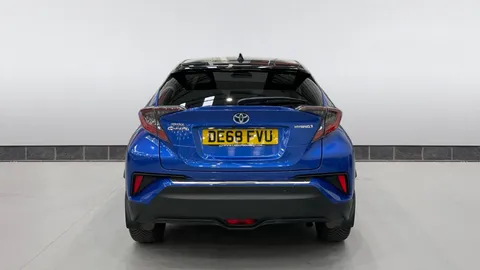 TOYOTA C-HR 1.8 Hybrid Dynamic CVT