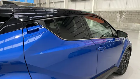 TOYOTA C-HR 1.8 Hybrid Dynamic CVT