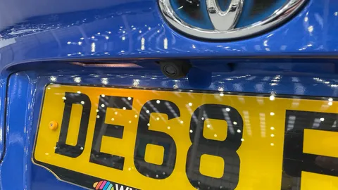 TOYOTA C-HR 1.8 Hybrid Dynamic CVT