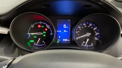TOYOTA C-HR 1.8 Hybrid Dynamic CVT