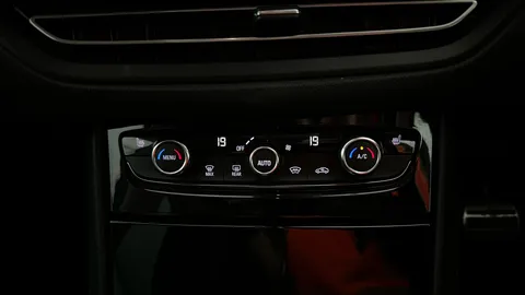 VAUXHALL GRANDLAND 1.5 Turbo D Ultimate Auto