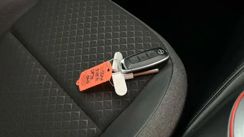 NISSAN JUKE 1.0 DiG-T N-Connecta