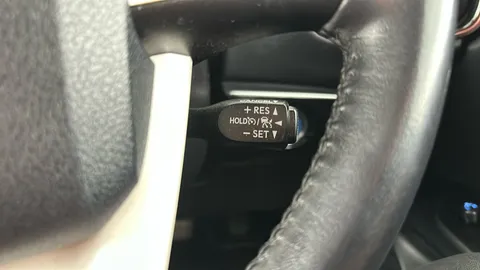 TOYOTA PRIUS 1.8 VVTi Plug-in Business Edition Plus CVT