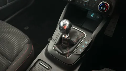 FORD FOCUS 1.0 EcoBoost 125 ST-Line Nav