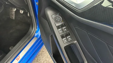 FORD FOCUS 1.0 EcoBoost 125 ST-Line Nav