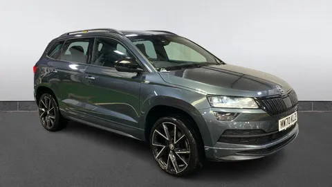 SKODA KAROQ 1.5 TSI Sport Line DSG