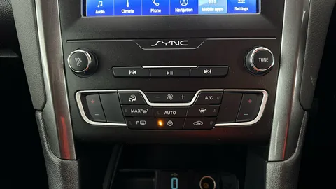 FORD MONDEO 2.0 EcoBlue Zetec Edition