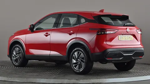 NISSAN QASHQAI 1.3 DiG-T MH Acenta Premium