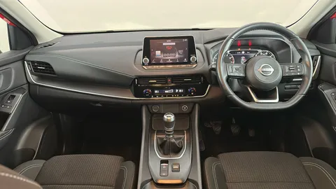 NISSAN QASHQAI 1.3 DiG-T MH Acenta Premium