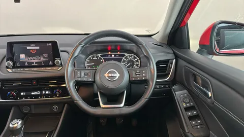 NISSAN QASHQAI 1.3 DiG-T MH Acenta Premium