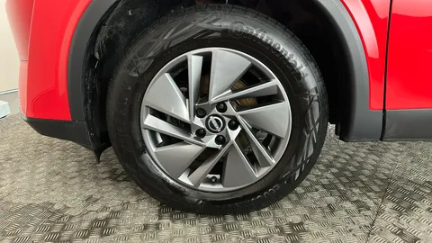 NISSAN QASHQAI 1.3 DiG-T MH Acenta Premium