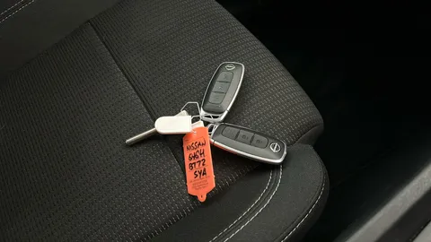 NISSAN QASHQAI 1.3 DiG-T MH Acenta Premium