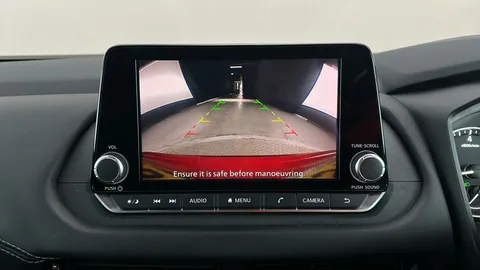 NISSAN QASHQAI 1.3 DiG-T MH Acenta Premium