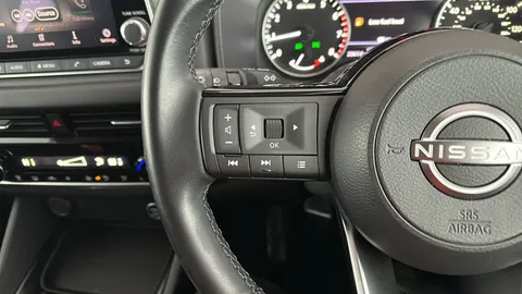 NISSAN QASHQAI 1.3 DiG-T MH Acenta Premium