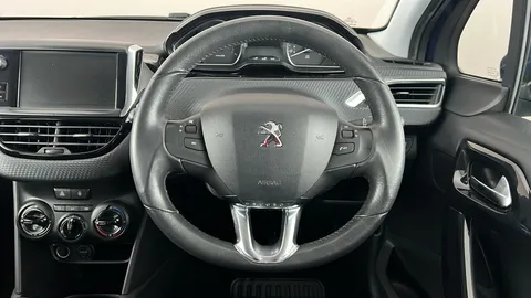 PEUGEOT 208 1.2 PureTech 82 Active