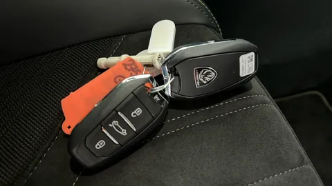 PEUGEOT 408 1.2 PureTech GT EAT8