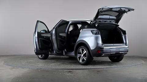 PEUGEOT 3008 1.2 PureTech GT