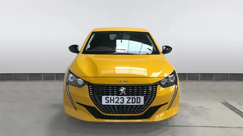 PEUGEOT 208 1.2 PureTech 100 Allure Premium +