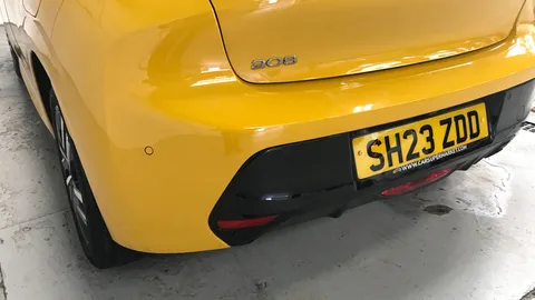 PEUGEOT 208 1.2 PureTech 100 Allure Premium +