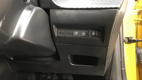 PEUGEOT 208 1.2 PureTech 100 Allure Premium +