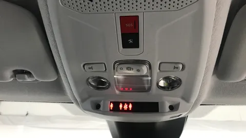 PEUGEOT 208 1.2 PureTech 100 Allure Premium +