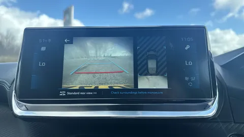 PEUGEOT 208 1.2 PureTech 100 GT EAT8