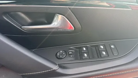 PEUGEOT 208 1.2 PureTech 100 GT EAT8