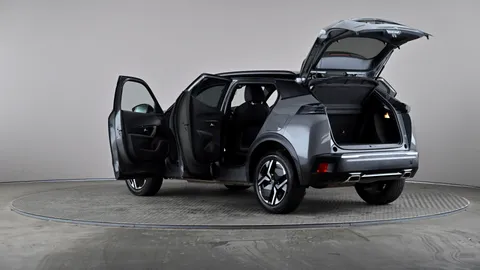 PEUGEOT 2008 1.2 PureTech 130 GT EAT8