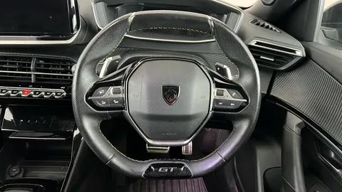 PEUGEOT 2008 1.2 PureTech 130 GT EAT8